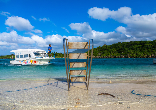 Glass-bottom boat on Kabira bay, Yaeyama Islands, Ishigaki-jima, Japan