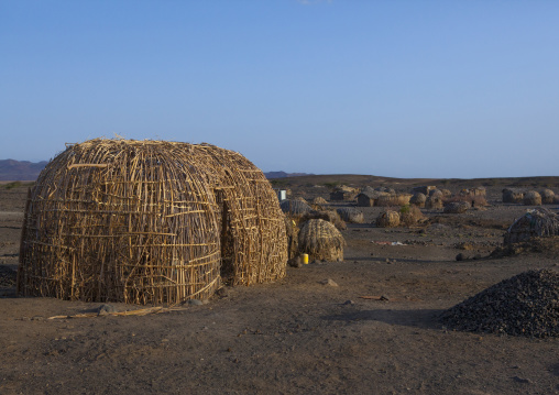 Grass huts in el molo tribe village, Turkana lake, Loiyangalani, Kenya