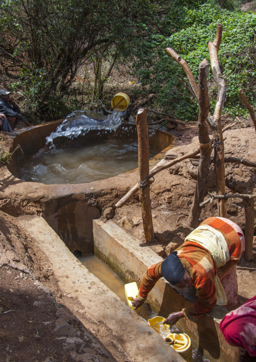 Gabbra tribe singing well, Marsabit district, Marsabit, Kenya