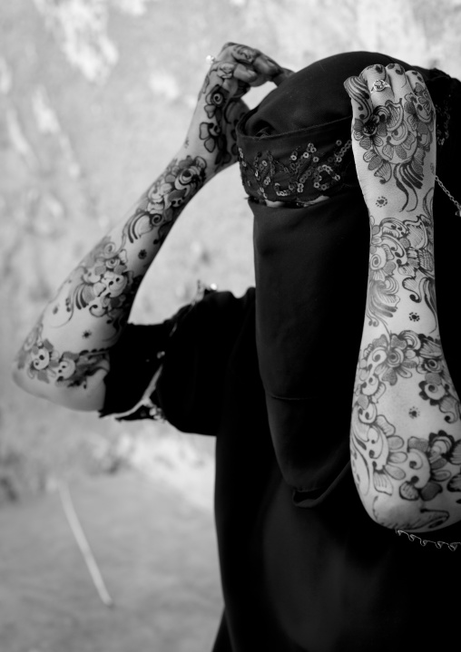 Muslim woman with henna on the hands and arms, Lamu County, Lamu, Kenya