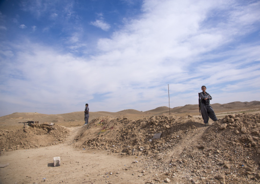 Peshmergas Women Of The 2Nd Battalion On The Frontline, Taza, Kurdistan, Iraq