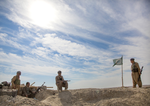 Kurdish Peshmergas On The Frontline, Kirkuk, Kurdistan, Iraq