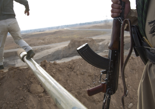 Kurdish Peshmergas On The Frontline, Kirkuk, Kurdistan, Iraq