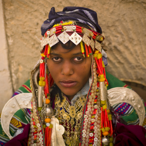 Tuareg girl in traditional clothing, Tripolitania, Ghadames, Libya
