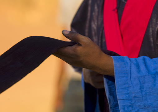 Tuareg man putting turban, Tripolitania, Ghadames, Libya