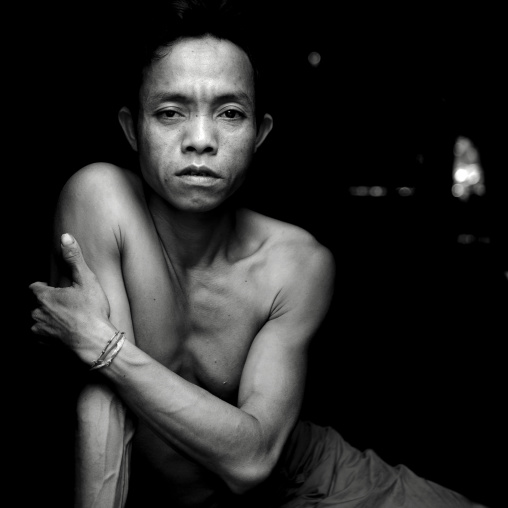 Alak man, Boloven, Laos