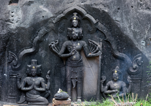 Wat phu khmer statues, Champasak, Laos