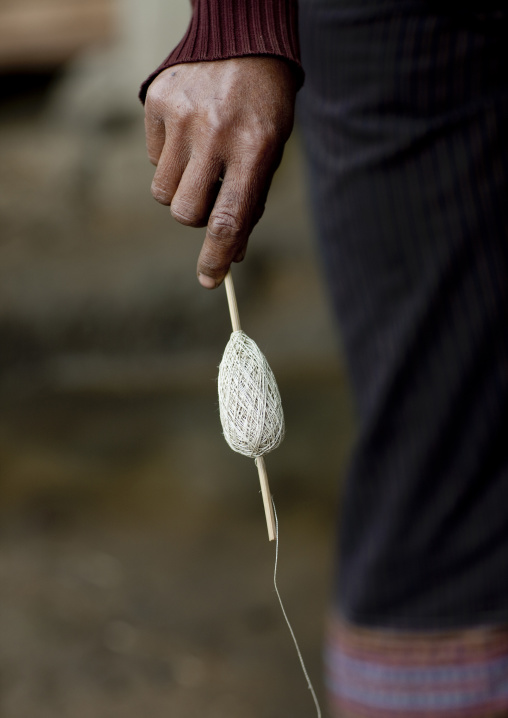 Khmu minority woman weaving, Xieng khouang, Laos