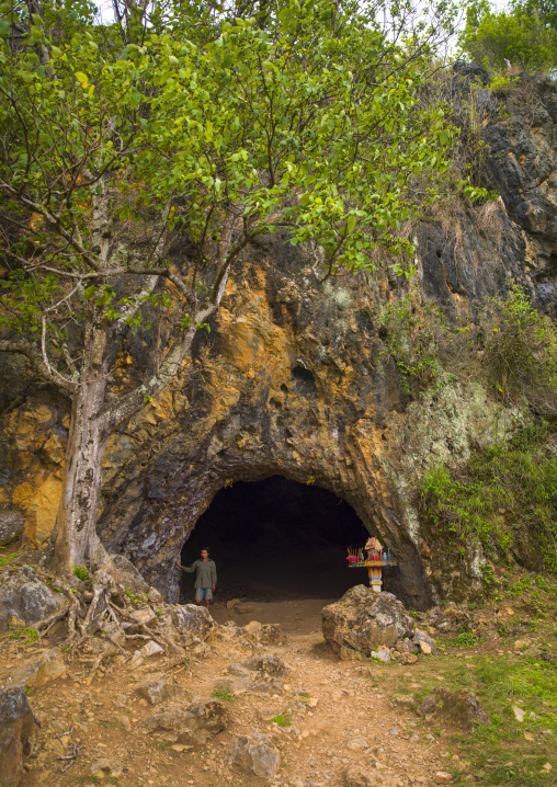 Plain of jars on xieng khuang plateau, Phonsavan, Laos