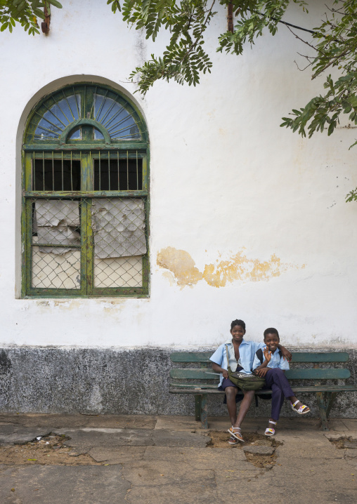 Kids In Front Of An Old Portuguese Colonial Building, Inhambane, Inhambane Province, Mozambique