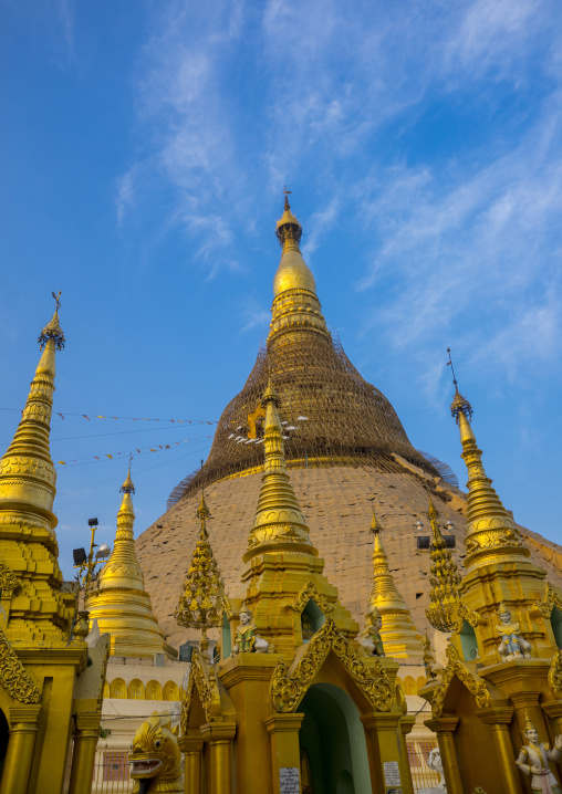 Shwedagon Pagoda, Yangon, Myanmar
