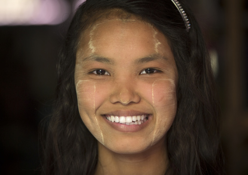 Beautiful Burmese Young Woman, Ngapali, Myanmar