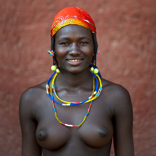 Misses Salina A Beggar Woman And Refugee Of The Angolan Civil War, Opuwo, Namibia