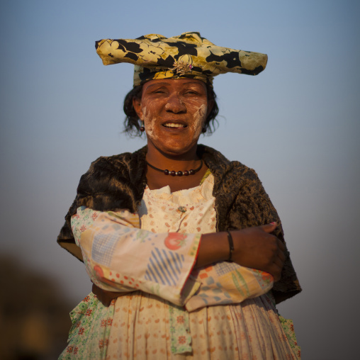 Herero Woman Dressed In Traditional Victorian Style, Opuwo, Namibie