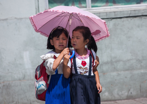 Portrait of a North Korean gilrs, Pyongan Province, Pyongyang, North Korea