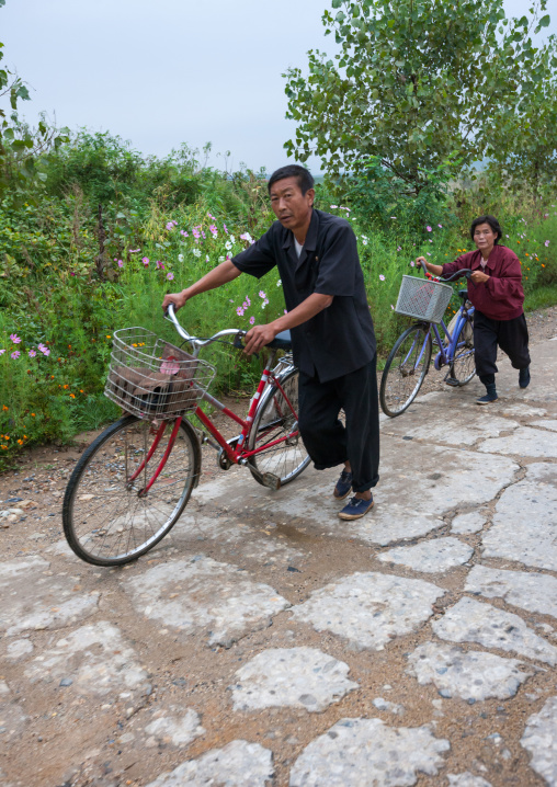 Daily life in the countryside, North Hwanghae Province, Kaesong, North Korea