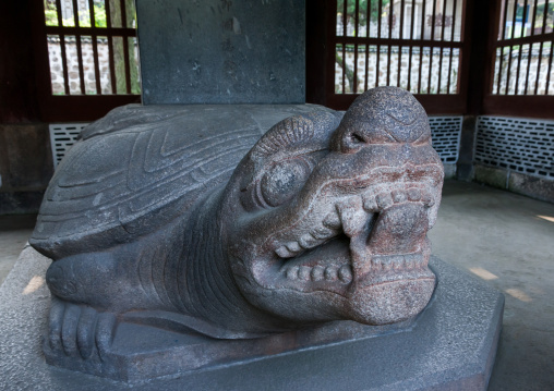 Pyochung pavilion turtle monument to loyalty, North Hwanghae Province, Kaesong, North Korea