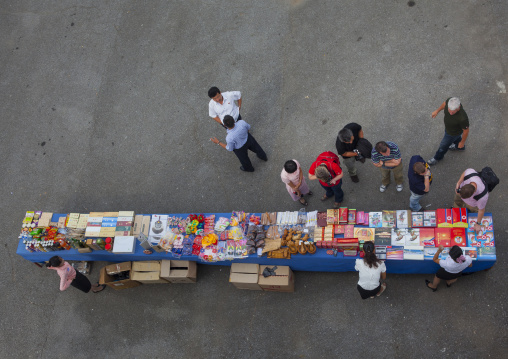 Tourists buying souvenirs in a shop on the Pyongyang kaesong highway, Pyongan Province, Pyongyang, North Korea