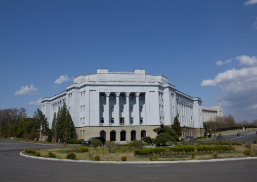 New luxurious building, Pyongan Province, Pyongyang, North Korea