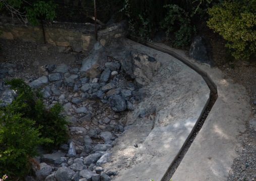 Falaj transporting water, Jebel Akhdar, Wadi Bani Habib, Oman