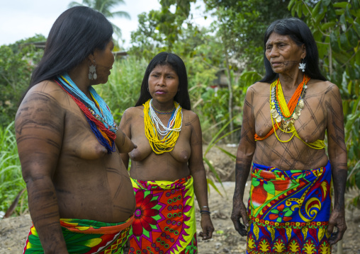 Panama, Darien Province, Bajo Chiquito, Women Of The Native Indian Embera Tribe