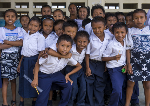 Panama, San Blas Islands, Mamitupu, Kuna Tribe Children In A School