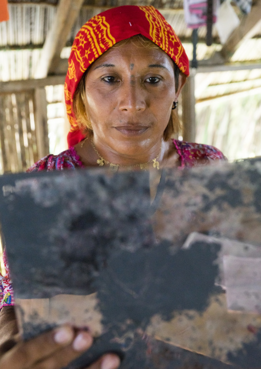 Panama, San Blas Islands, Mamitupu, Gay Kuna Indigenous Man Wearing Female Traditional Clothes