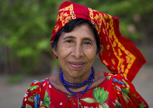 Panama, San Blas Islands, Mamitupu, Portrait Of Kuna Tribe Woman
