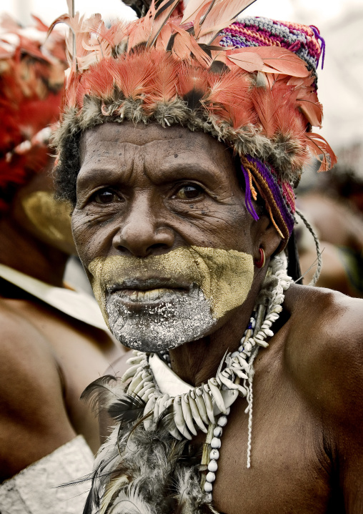 Portrait of a Chimbu tribe man with traditional makeup during a sing sing, Western Highlands Province, Mount Hagen, Papua New Guinea
