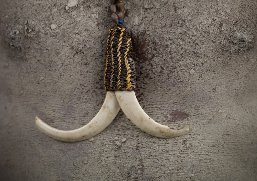 Mudman necklace from Asaro during a sing-sing, Western Highlands Province, Mount Hagen, Papua New Guinea