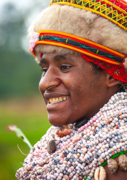 Highlander woman with traditional clothing during a sing-sing, Western Highlands Province, Mount Hagen, Papua New Guinea