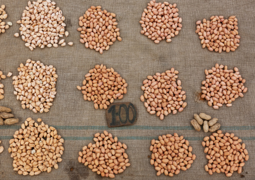 Peanuts for sale on market, Eastern Highlands Province, Goroka, Papua New Guinea