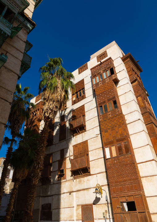 Old historic house with wooden mashrabiyas in al-Balad quarter, Mecca province, Jeddah, Saudi Arabia