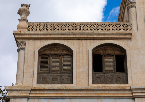 Bougari house windows, Mecca province, Taïf, Saudi Arabia