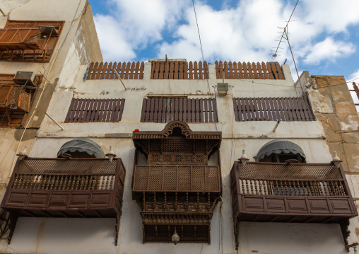 Old house with wooden mashrabiya in al-Balad quarter, Mecca province, Jeddah, Saudi Arabia