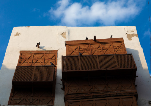 Old house with wooden mashrabiya in al-Balad quarter, Mecca province, Jeddah, Saudi Arabia