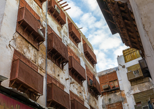 Old houses with wooden mashrabiyas in al-Balad quarter, Mecca province, Jeddah, Saudi Arabia