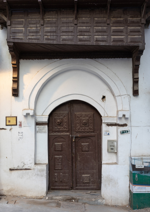 Wooden door of an historic house in the old quarter of al-Balad, Mecca province, Jeddah, Saudi Arabia