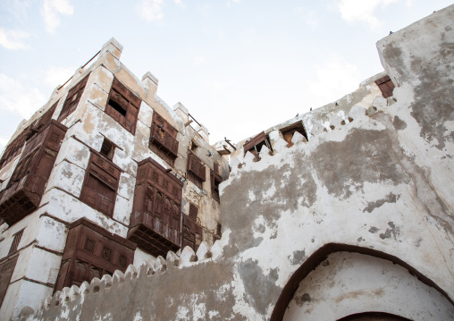 Old house with wooden mashrabiya in al-Balad quarter, Mecca province, Jeddah, Saudi Arabia