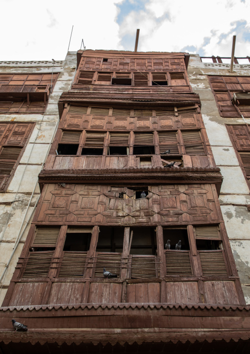 Old house with wooden mashrabiya in al-Balad quarter, Mecca province, Jeddah, Saudi Arabia