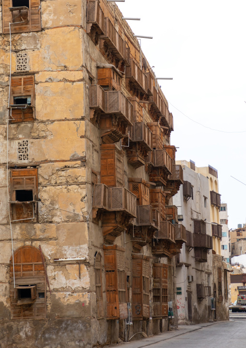Old house with wooden mashrabiya in al-Balad quarter, Mecca province, Jeddah, Saudi Arabia