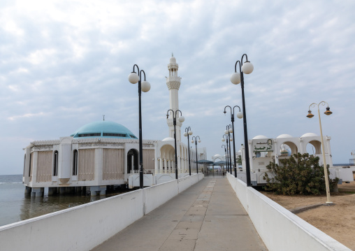 The floating mosque or masjid Bibi Fatima, Mecca province, Jeddah, Saudi Arabia