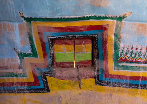Al-qatt al-asiri traditionally female interior window decoration in an abandonned house, Asir province, Sarat Abidah, Saudi Arabia