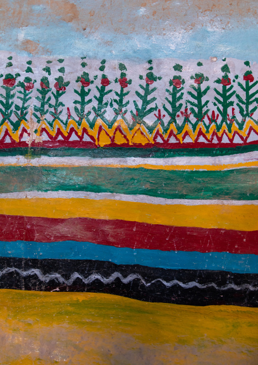 Al-qatt al-asiri traditionally female interior wall decoration in an abandonned house, Asir province, Sarat Abidah, Saudi Arabia