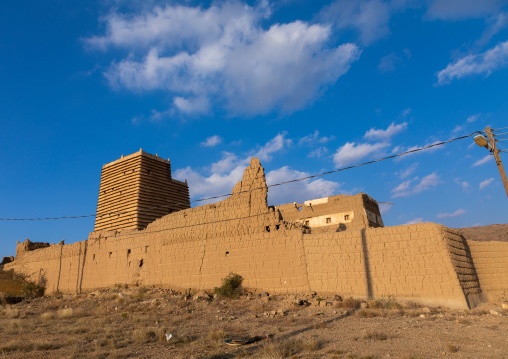 Traditional old mud house, Asir province, Ahad Rufaidah, Saudi Arabia
