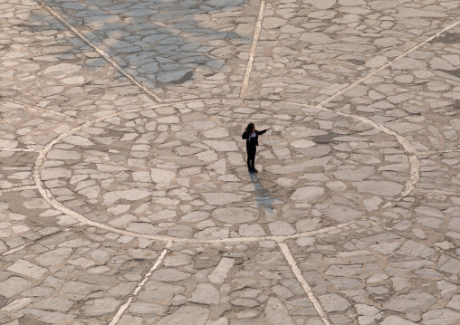 Saudi girl in rijal almaa heritage village square, Asir province, Rijal Alma, Saudi Arabia