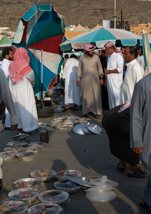 Honey and honeycombs for sale on a market, Asir province, Muhayil, Saudi Arabia