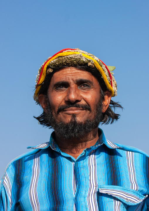 Portrait of an asiri flower man, Asir province, Al Farsha, Saudi Arabia
