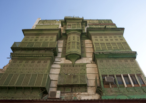 Old house with wooden mashrabiya in al-Balad quarter, Mecca province, Jeddah, Saudi Arabia