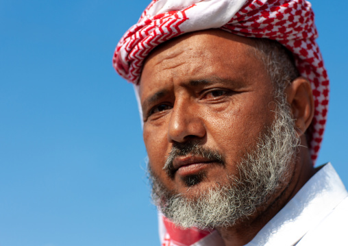 Portrait of a saudi man wearing a kaffiyeh, Jizan Province, Sabya, Saudi Arabia